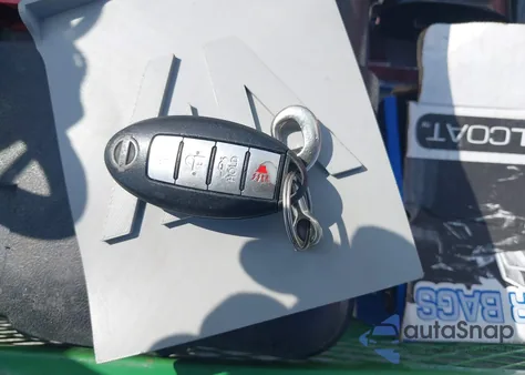 2014 Nissan Sentra Sr z USA, uszkodzony, nr VIN 3N1AB7AP4EY292819